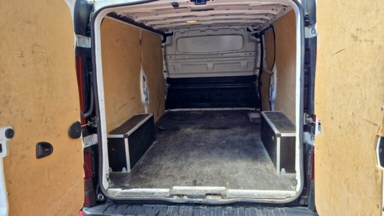 Renault Trafic FOURGON 3000 kg blue dci 130 grand confort - Image 10 (July 7, 2026)