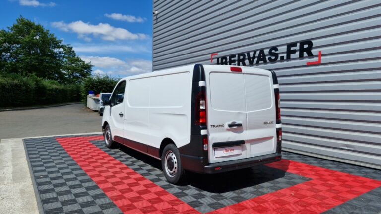 Renault Trafic FOURGON 3000 kg blue dci 130 grand confort - Image 04 (July 7, 2026)