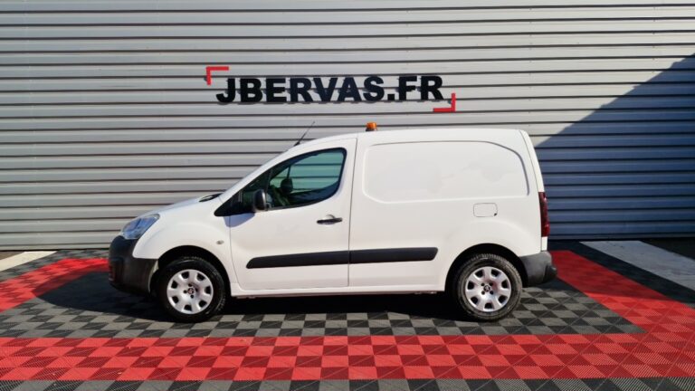 Peugeot Partner E- FOURGON STANDARD PREMIUM AVEC BATTERIE - Image 05 (July 7, 2026)