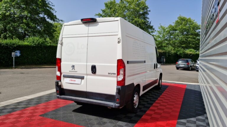 Peugeot Boxer FOURGON TOLE 333 BLUEHDI 140 SS ASPHALT - Image 03 (July 7, 2026)