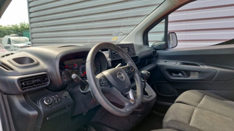 Opel Combo 1.5D 100ch /charge augmentee PACK CLIM - Image 14 (July 7, 2026)
