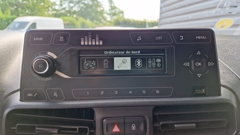 Opel Combo 1.5D 100ch /charge augmentee PACK CLIM - Image 18 (July 7, 2026)