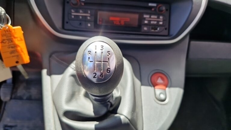 Renault Kangoo Express BLUE DCI 95 GRAND CONFORT - Image 15 (July 7, 2026)