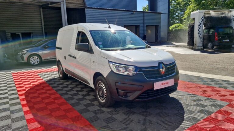 Renault Express Van TCE 100 – 22 CONFORT - Image 02 (July 7, 2026)