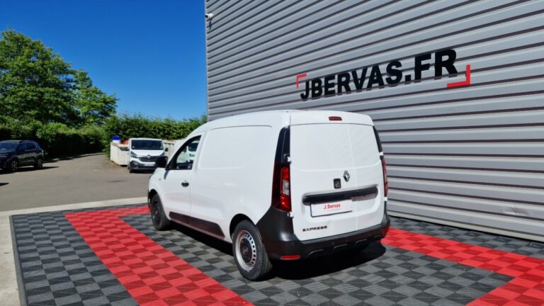 Renault Express Van TCE 100 – 22 CONFORT - Image 04 (July 7, 2026)