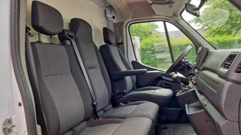 Renault Master F3500 Energy dCi 145 Caisse Déménagement 20m3 - Image 08 (July 7, 2026)