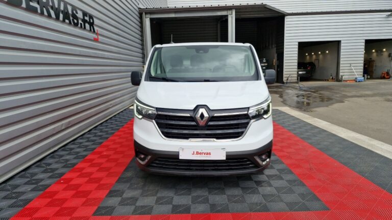 Renault Trafic FOURGON 2800 kg blue dci 110 confort - Image 02 (July 7, 2026)