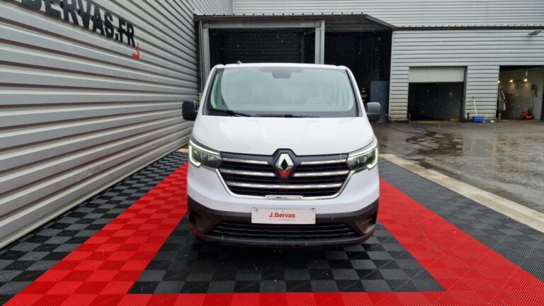 Renault Trafic FOURGON 3000 kg blue dci 130 grand confort - Image 02 (July 7, 2026)