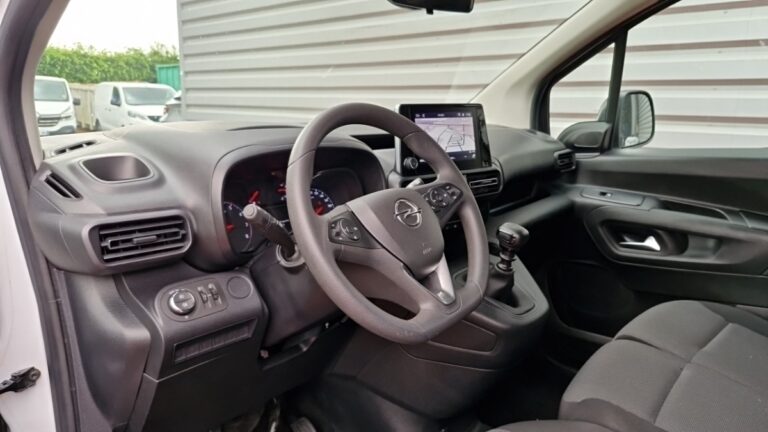 Opel combo cargo Taille M 650kg PureTech 110 PACK BUSINESS CONNECT - Image 13 (July 7, 2026)