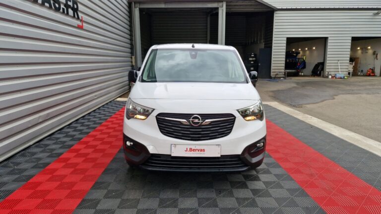 Opel combo cargo Taille M 650kg PureTech 110 PACK BUSINESS CONNECT - Image 02 (July 7, 2026)