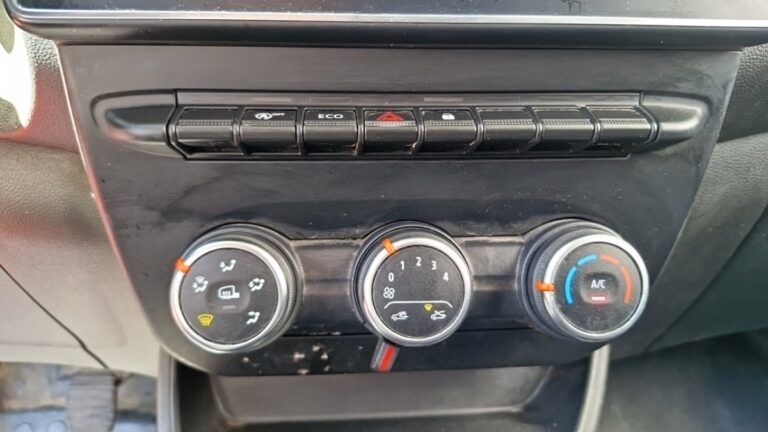 Renault Express Van BLUE DCI 95 – 22 CONFORT - Image 14 (July 7, 2026)