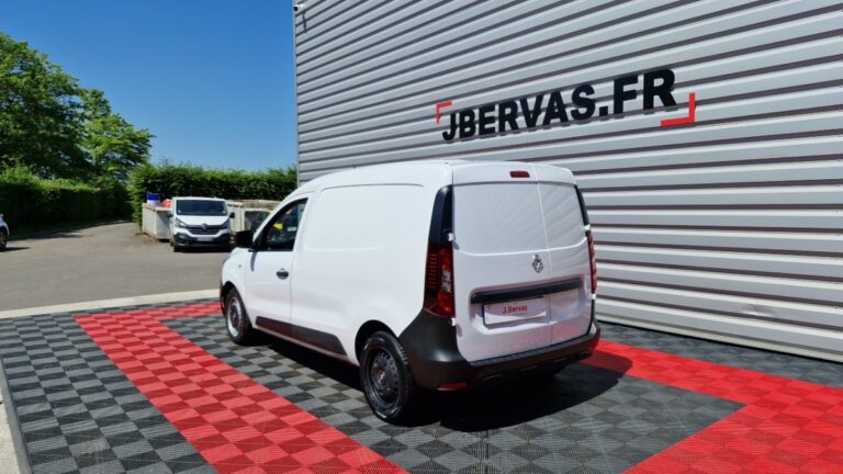 Renault Express Van BLUE DCI 95 – 22 CONFORT - Image 04 (July 7, 2026)