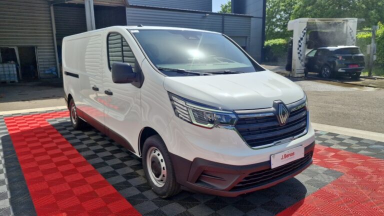 Renault Trafic FOURGON FG 3T advance Blue dCi 130 - Image 02 (July 7, 2026)