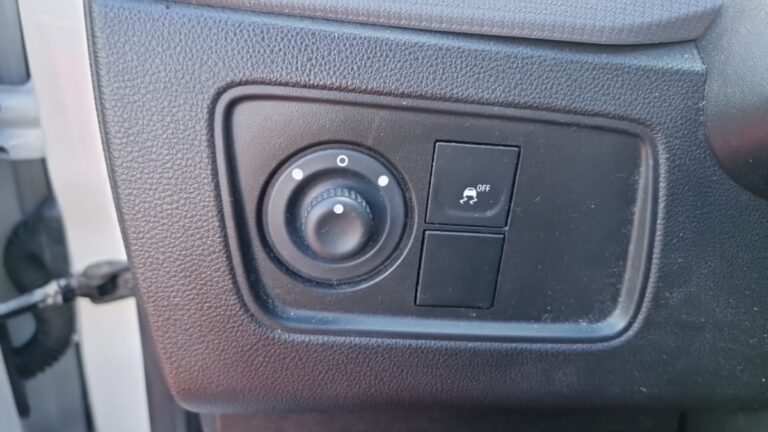 Renault Express Van Confort – Blue dCi 95 - Image 11 (July 7, 2026)