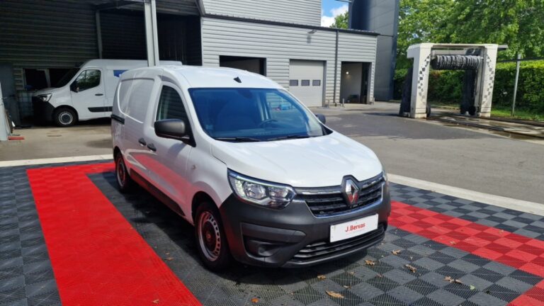 Renault Express Van Confort – Blue dCi 95 - Image 02 (July 7, 2026)