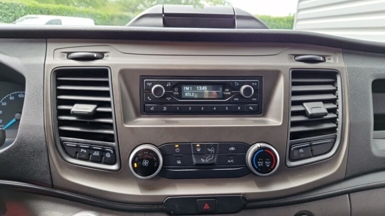 Ford Transit Custom CABINE APPROFONDIE 2.0 Ecoblue 130 Trend Business - Image 17 (July 7, 2026)