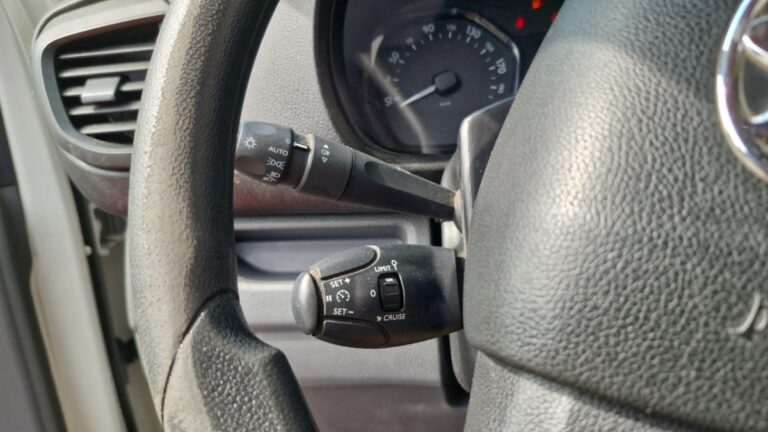Toyota PROACE MEDIUM 1.5L 100 D-4D BVM6 DYNAMIC - Image 18 (July 7, 2026)