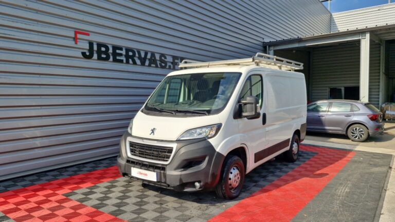 Peugeot Boxer 330 BlueHDi 120 ASPHALT - Image 01 (July 7, 2026)