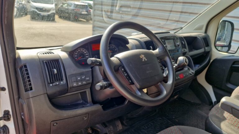 Peugeot Boxer 330 BlueHDi 120 ASPHALT - Image 13 (July 7, 2026)