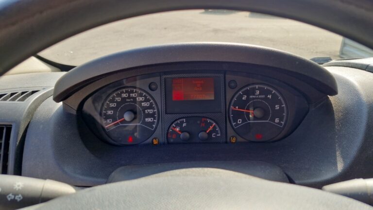 Peugeot Boxer 330 BlueHDi 120 ASPHALT - Image 14 (July 7, 2026)