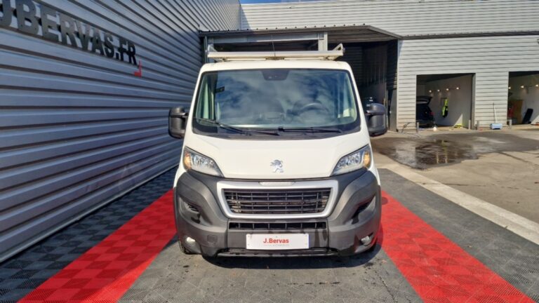 Peugeot Boxer 330 BlueHDi 120 ASPHALT - Image 02 (July 7, 2026)