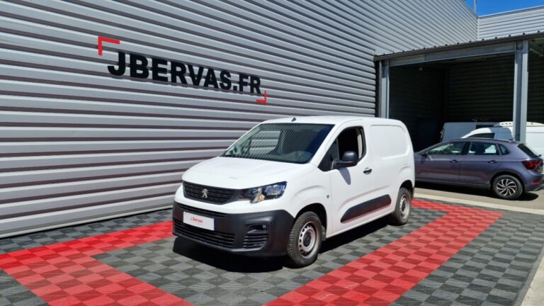 Peugeot Partner FOURGON STANDARD 650 KG PURETECH 110 SS BVM6 PREMIU - Image 01 (July 7, 2026)