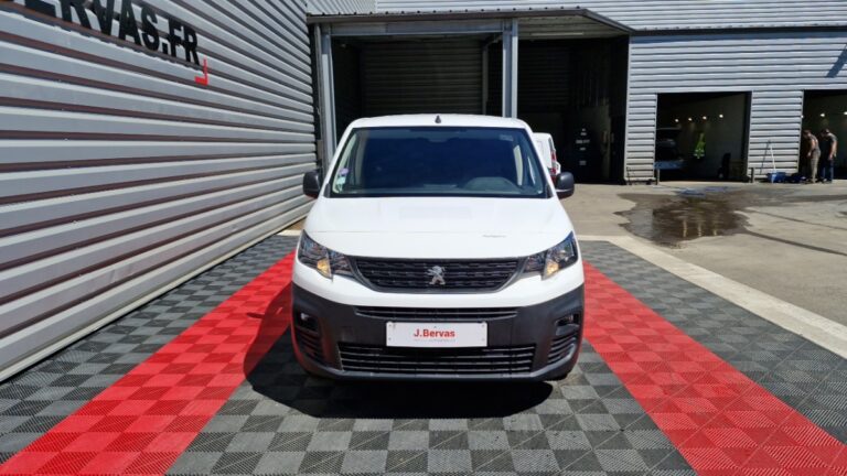 Peugeot Partner FOURGON STANDARD 650 KG PURETECH 110 SS BVM6 PREMIU - Image 02 (July 7, 2026)