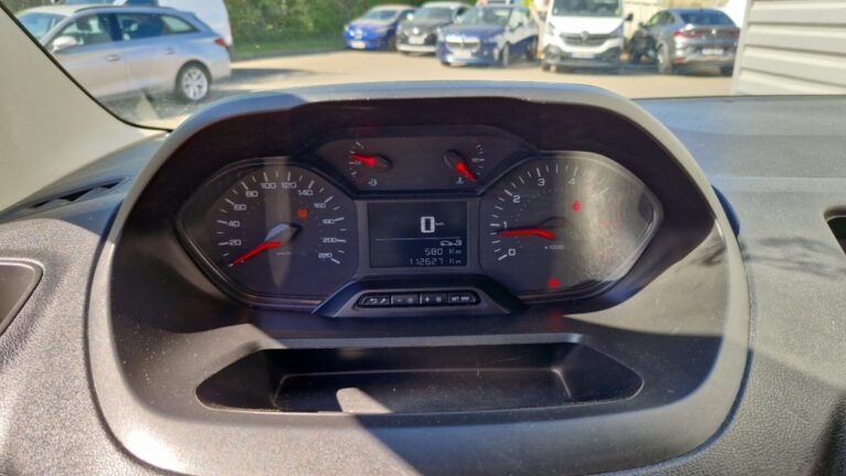 Peugeot Partner FOURGON STANDARD 650 KG BLUEHDI 100 BVM5 PREMIUM - Image 11 (July 7, 2026)