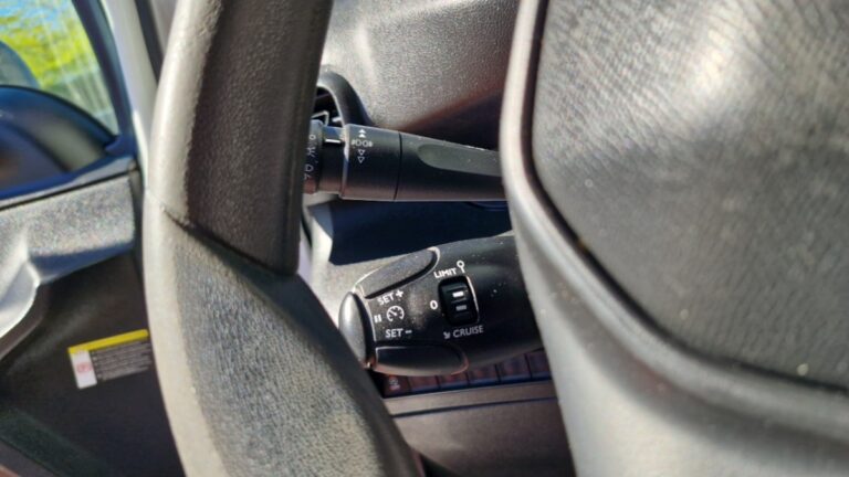 Peugeot Partner FOURGON STANDARD 650 KG BLUEHDI 100 BVM5 PREMIUM - Image 16 (July 7, 2026)