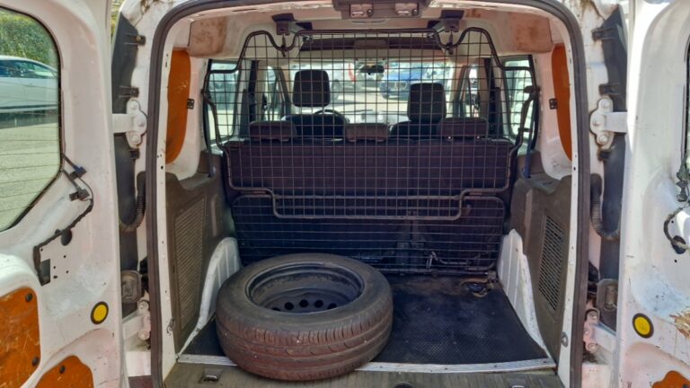 Ford Transit Connect CABINE APPROFONDIE L1 1.5 ecoblue 100 Trend - Image 12 (July 7, 2026)