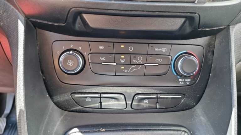 Ford Transit Connect CABINE APPROFONDIE L1 1.5 ecoblue 100 Trend - Image 18 (July 7, 2026)