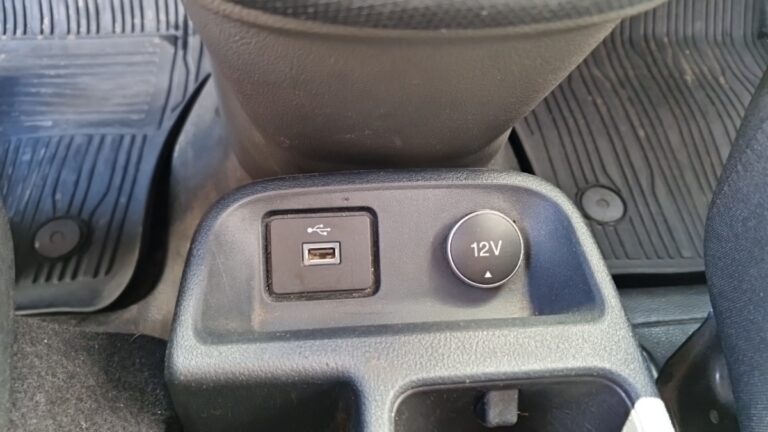 Ford Transit Connect CABINE APPROFONDIE L1 1.5 ecoblue 100 Trend - Image 19 (July 7, 2026)