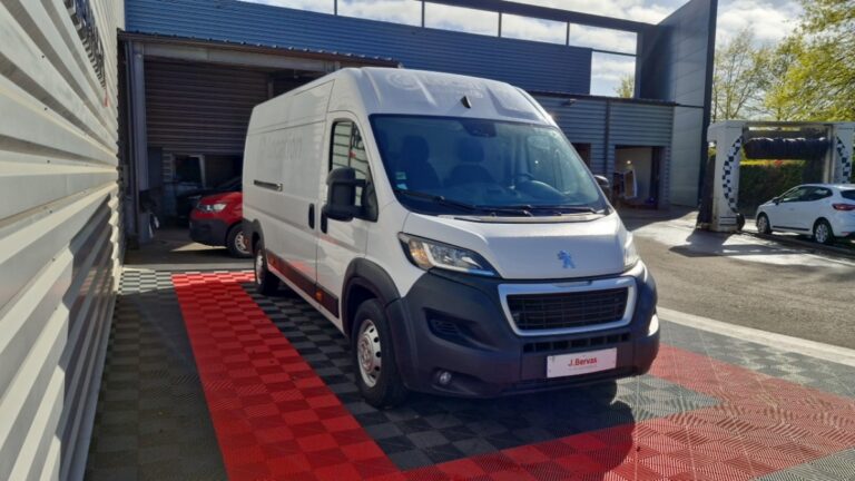 Peugeot Boxer FOURGON TOLE 435 BLUEHDI 140 SS ASPHALT - Image 03 (July 7, 2026)
