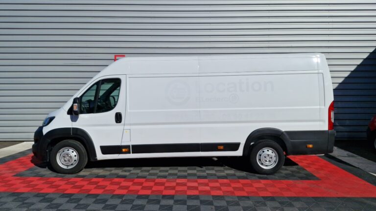 Peugeot Boxer FOURGON TOLE 435 BLUEHDI 140 SS ASPHALT - Image 06 (July 7, 2026)