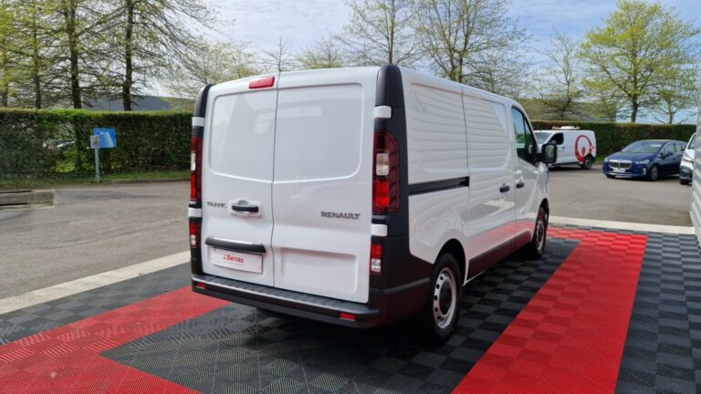 Renault Trafic 3000 kg blue dci 150 grand confort - Image 04 (July 7, 2026)