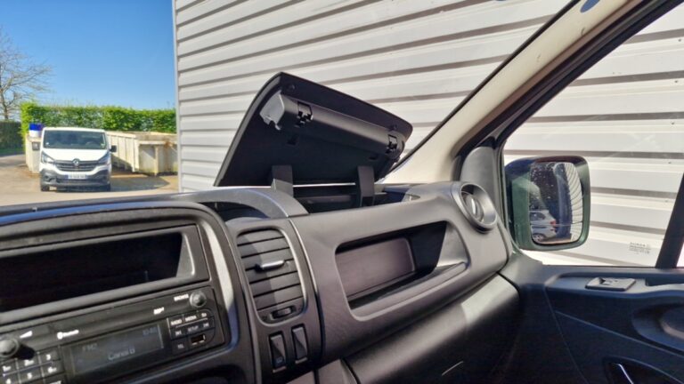 Renault Trafic FOURGON 1000 kg dci 145 energy edc grand confort - Image 18 (July 7, 2026)