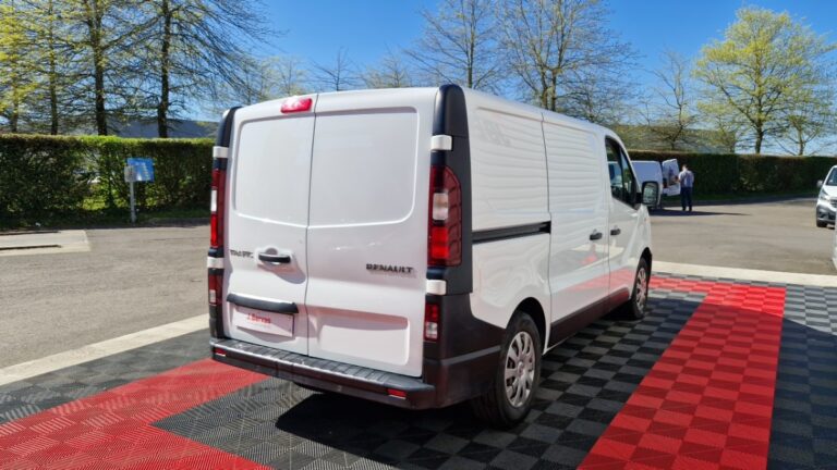 Renault Trafic FOURGON 1000 kg dci 145 energy edc grand confort - Image 04 (July 7, 2026)