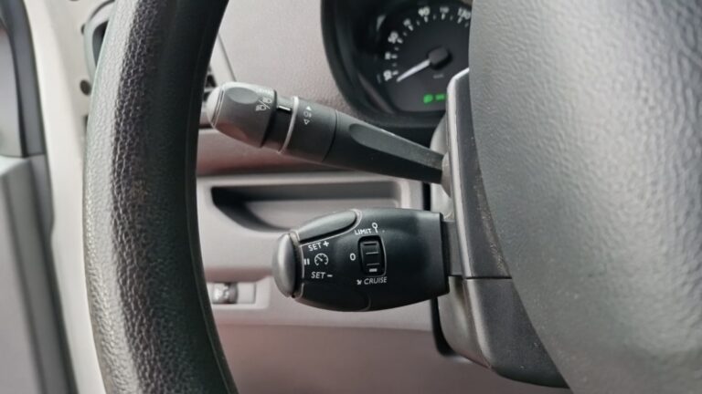 Peugeot Expert FOURGON tole standard 1.5 bluehdi 120 ss bvm6 premium - Image 19 (July 7, 2026)