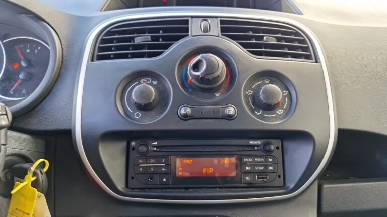 Renault Kangoo Express BLUE DCI 95 GRAND CONFORT - Image 14 (July 7, 2026)