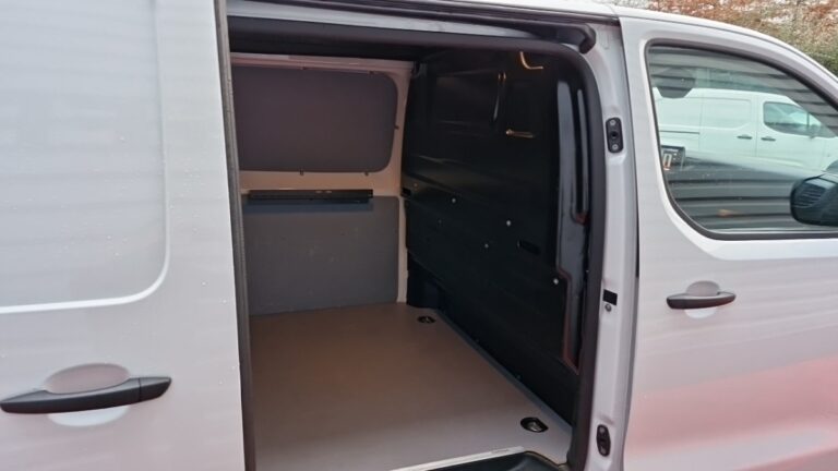 Fiat Scudo FOURGON BLUEHDI 145 XL BVM6 - Image 11 (July 7, 2026)