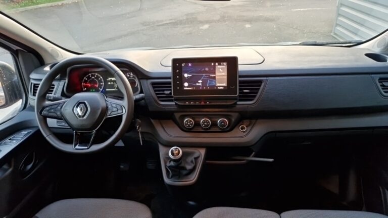 Renault Trafic COMBI L2 2.0 DCI 150 ENERGY SS ZEN - Image 09 (July 7, 2026)