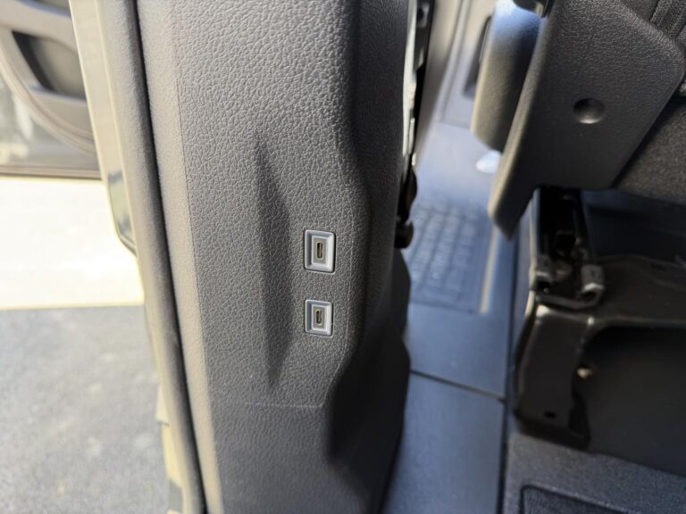 Peugeot Expert III CABINE APPROFONDIE FIXE XL 2.2 BLUEHDI 180 S&S EAT8 ASPHALT - Image 16 (July 7, 2026)