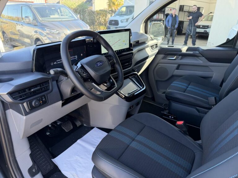 Ford Transit Custom II (2) CABINE APPROFONDIE 320 2.0 ECOBLUE 170 BVA8 SPORT - Image 06 (July 7, 2026)