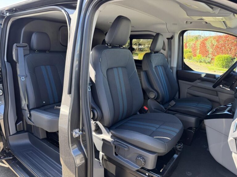 Ford Transit Custom II (2) CABINE APPROFONDIE 320 2.0 ECOBLUE 170 BVA8 SPORT - Image 08 (July 7, 2026)