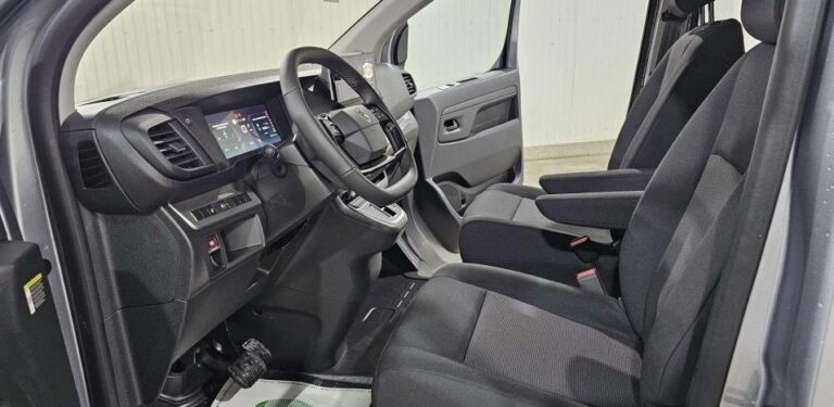 Citroën Jumpy Cabine approfondie BlueHDI 180ch BVA Taille M 5 Places 2026 - Image 04 (July 7, 2026)