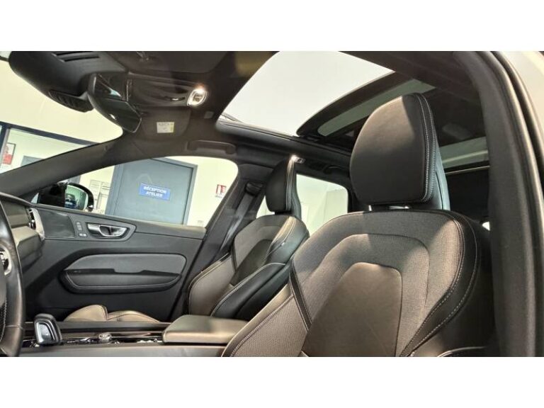 Volvo XC60 T8 Recharge AWD 303 ch + 87 Geartronic 8 R-Design - Image 10 (July 7, 2026)
