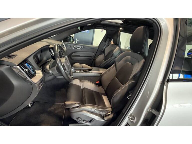 Volvo XC60 T8 Recharge AWD 303 ch + 87 Geartronic 8 R-Design - Image 12 (July 7, 2026)