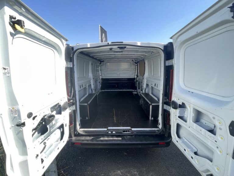 Renault Trafic III GRAND CONFORT 3000 KG 2.0 BLUE DCI 130 - Image 13 (July 7, 2026)