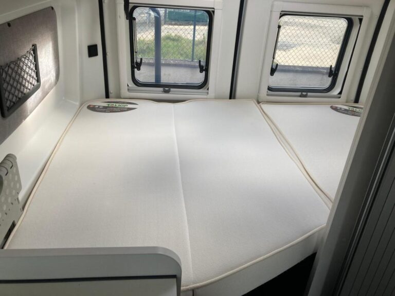 Fiat Ducato PILOTE CAMPING CAR 2.2 JTD 140 CH GARANTIE 6 MOIS / REPRISE POSSIBLE - Image 12 (July 7, 2026)