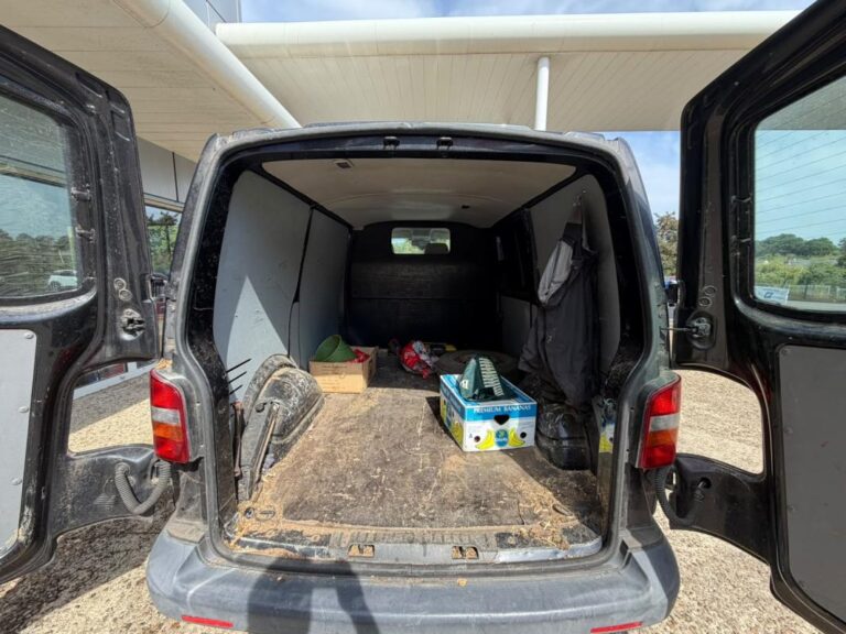 Volkswagen T5 Multivan Court 1.9 TDI 102Ch – 218 000Km 2006 - Image 11 (July 7, 2026)